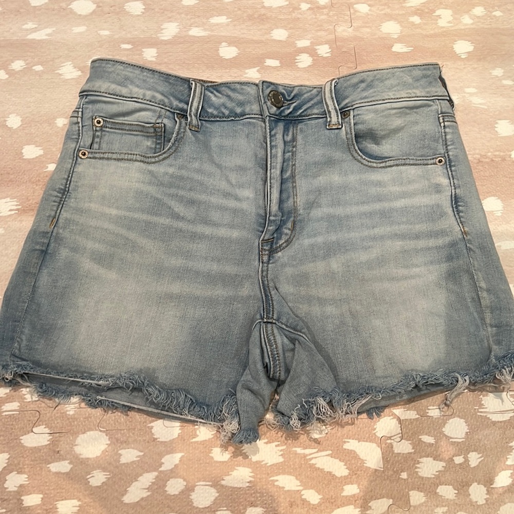 Women’s American Eagle super stretch high rise shortie Jean shorts